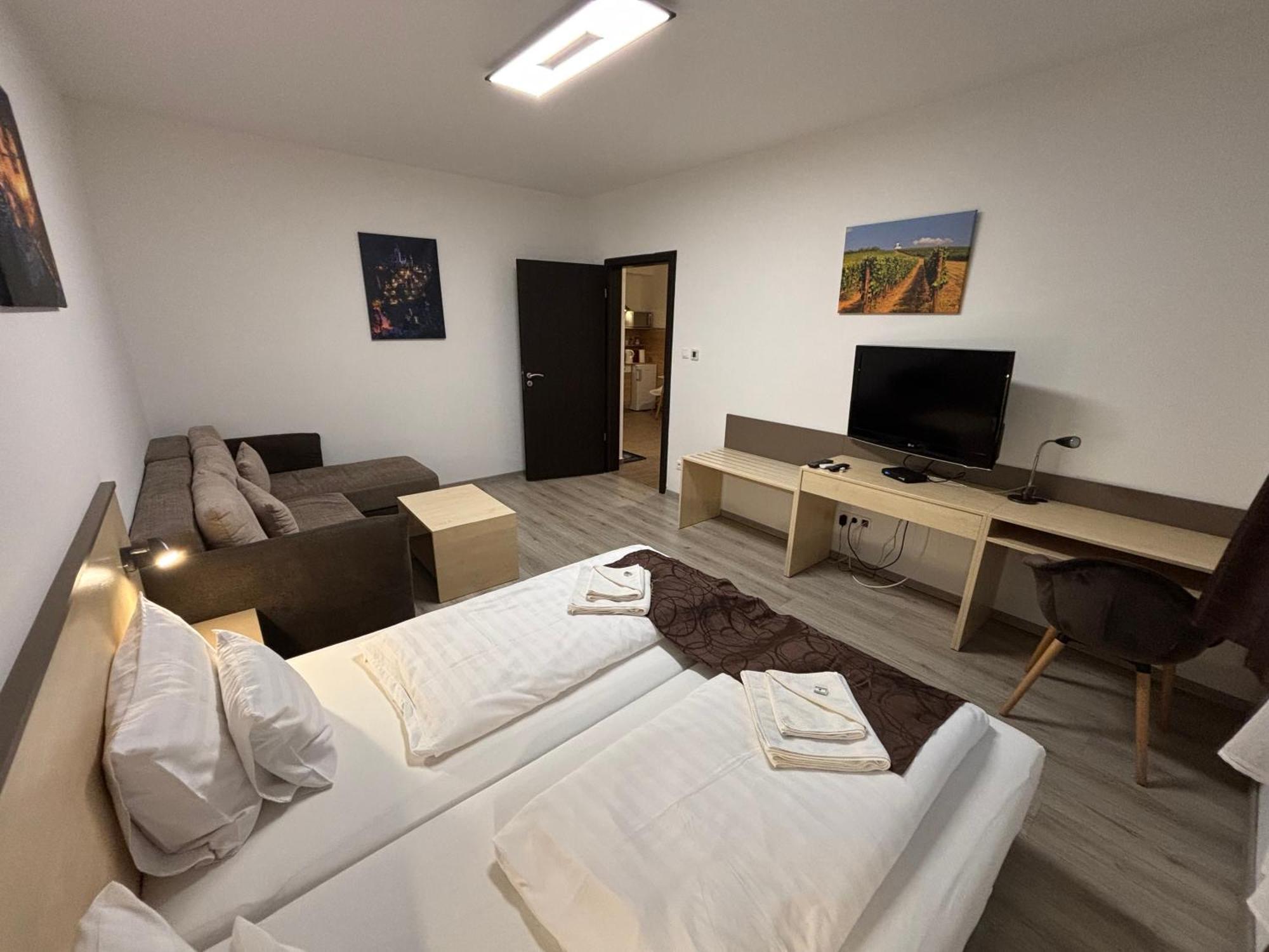 Pizza Tabor Apartman 米什科尔茨 外观 照片