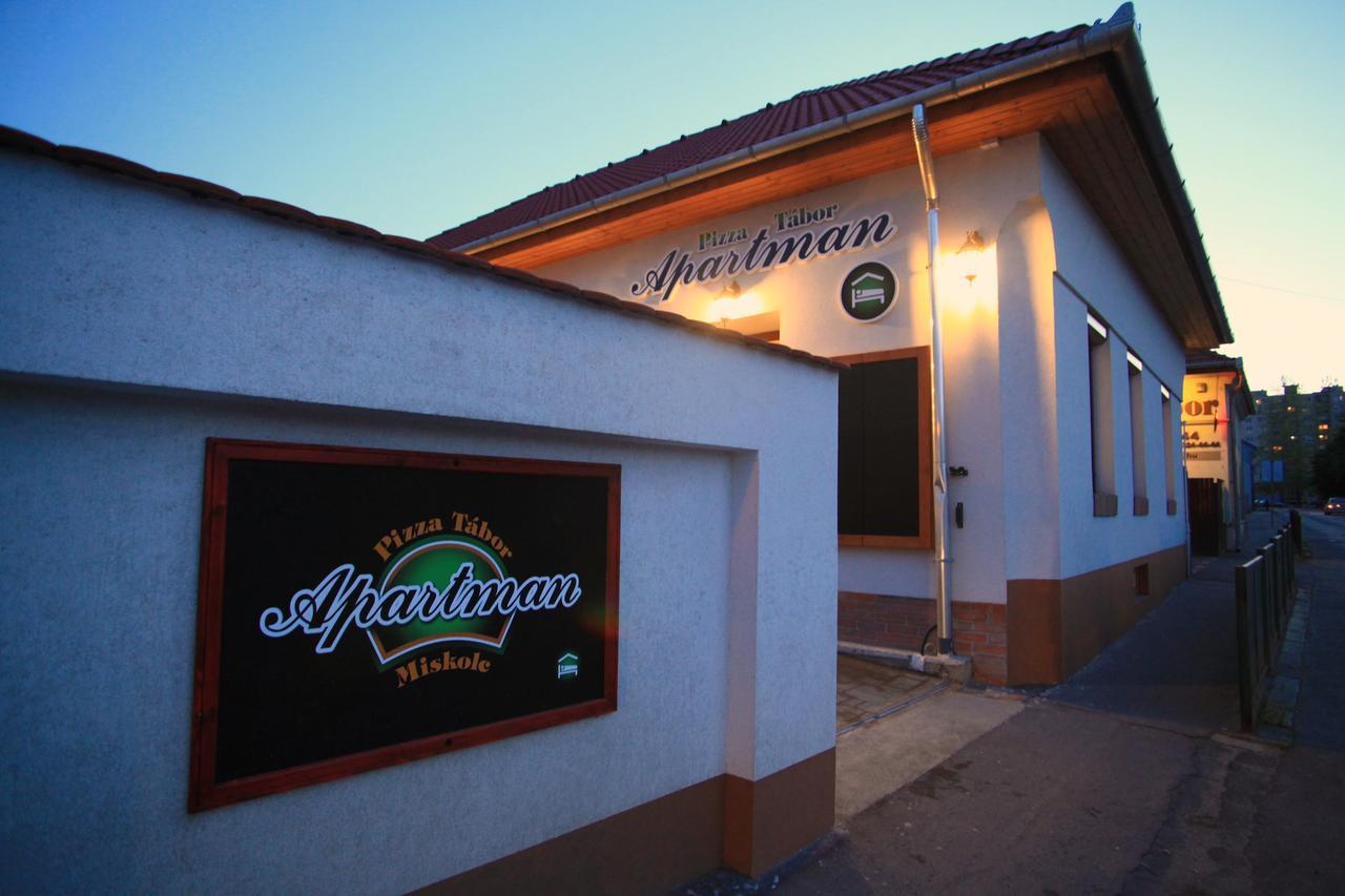 Pizza Tabor Apartman 米什科尔茨 外观 照片