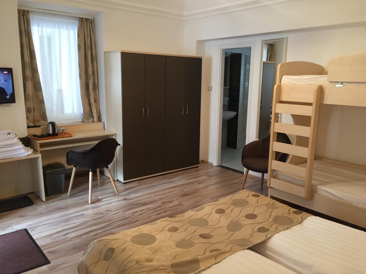 Pizza Tabor Apartman 米什科尔茨 外观 照片